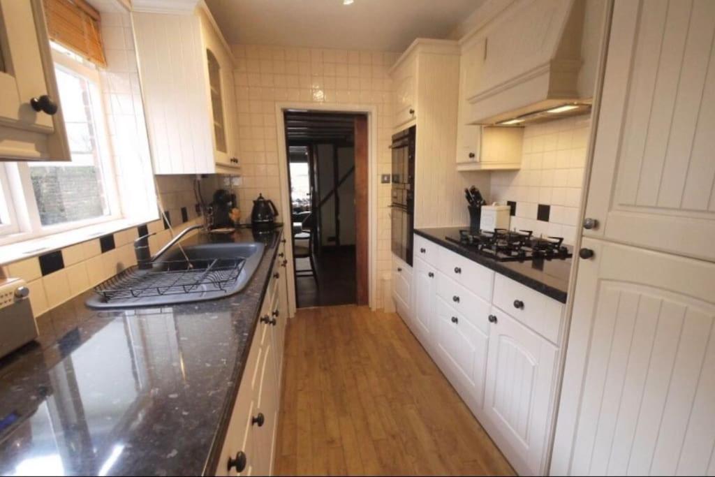 3Bedroom Beautiful Cottage Cheshunt Exterior foto